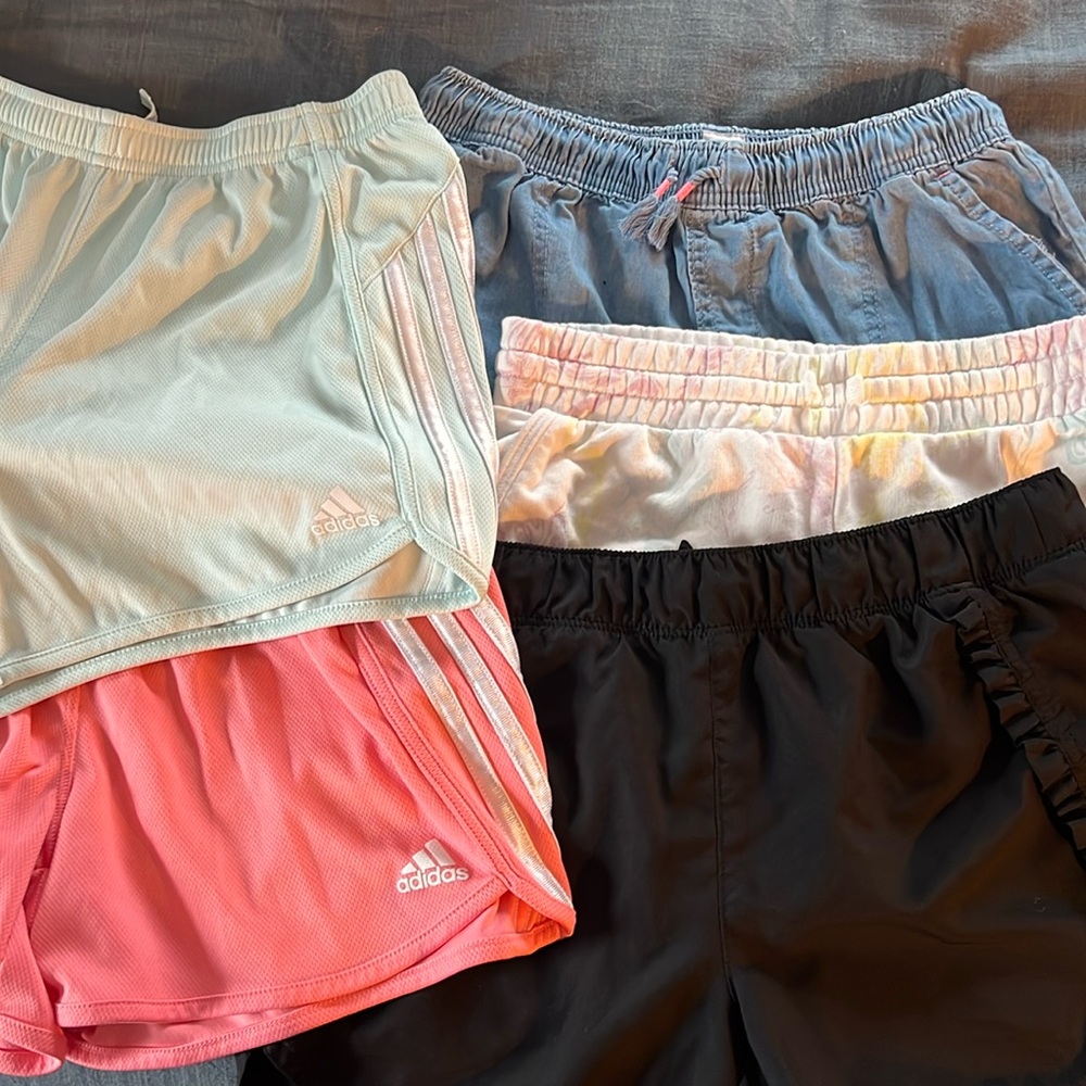 Girls assorted shorts - size L, L+, 12/14